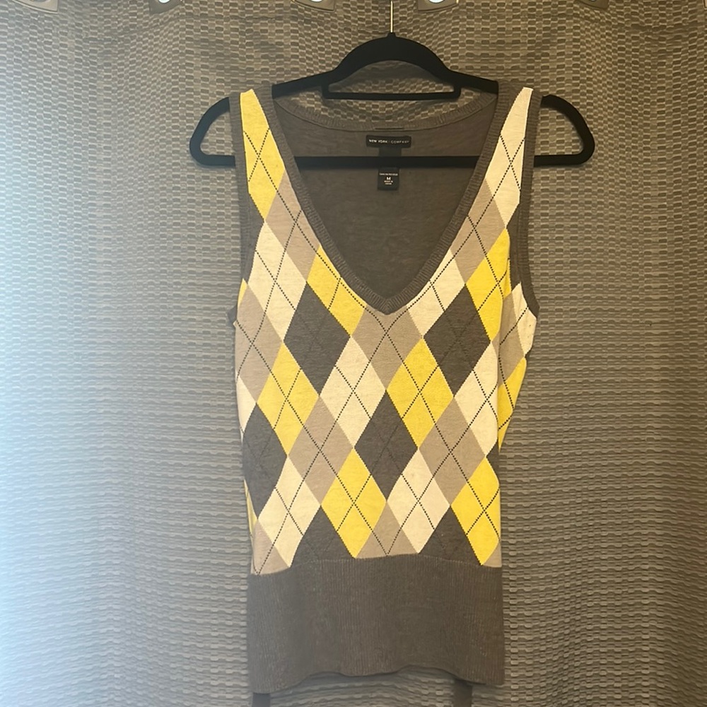 New York and Company Sweater Vest